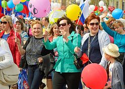 В Пензе участниками первомайского митинга стали более 5 тыс. человек В Пензе участниками первомайского митинга стали более 5 тыс. человек