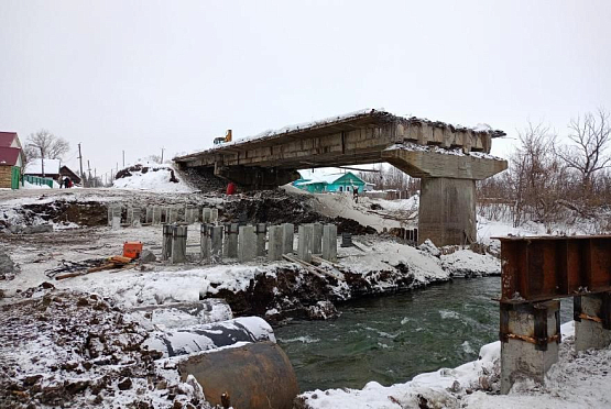 В Лунинском районе продолжается реконструкция моста через Шукшу