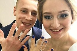 Жена Дениса Аблязина похвасталась подарком «креативной мамы»