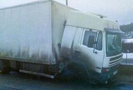 В Кузнецком районе фура DAF врезалась в дорожное ограждение