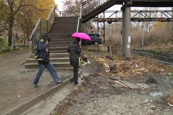 На ул. Вяземского в Пензе отремонтируют аварийный надземный переход