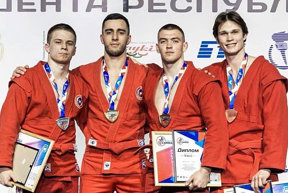 Пензенские самбисты завоевали бронзовые медали международного турнира