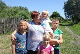 Многодетная мама из Сердобского района одна воспитывает 4-х детей