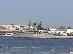 Черноморский флот остается в Севастополе Черноморский флот остается в Севастополе