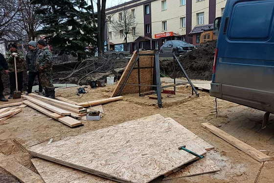 В Сердобске начали благоустраивать территорию у камня‑обелиска