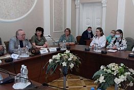 Юрий Вяземский рассказал пензенским школьникам о карьере актера и языках Юрий Вяземский рассказал пензенским школьникам о карьере актера и языках