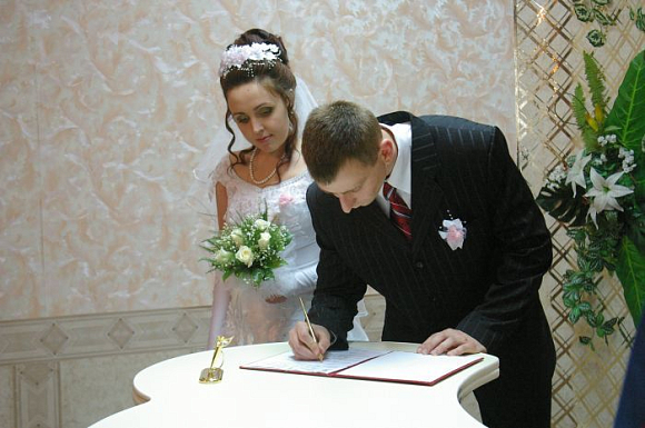 В Наровчатском районе обряд бракосочетания стал бесплатным