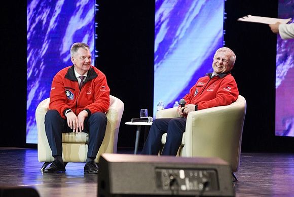 В Пензе космонавты Самокутяев и Борисенко встретились в молодежью