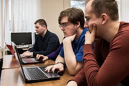 Названа стоимость платного обучения в 4 главных вузах Пензы Названа стоимость платного обучения в 4 главных вузах Пензы