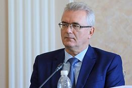 Белозерцев назвал голосование по поправкам в Конституцию важнейшим событием в новейшей истории Белозерцев назвал голосование по поправкам в Конституцию важнейшим событием в новейшей истории