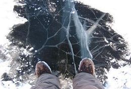 Зареченцев предупреждают об опасности выхода на лед водоемов Зареченцев предупреждают об опасности выхода на лед водоемов