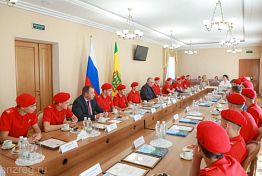 Губернатор поручил организовать смену в «Меридиане» для пензенских «гвардейцев» Губернатор поручил организовать смену в «Меридиане» для пензенских «гвардейцев»