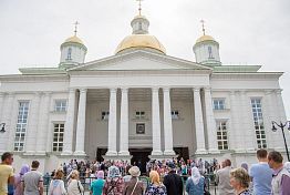 Озвучено расписание пребывания мощей Иннокентия Пензенского в храмах области