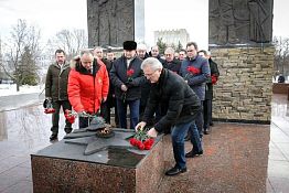 В Пензе воины-интернационалисты собрались у мемориала «Афганские ворота»