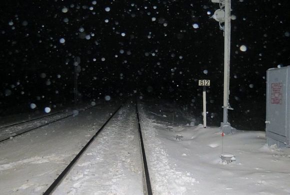 В Тамале 42-летняя женщина погибла под электропоездом