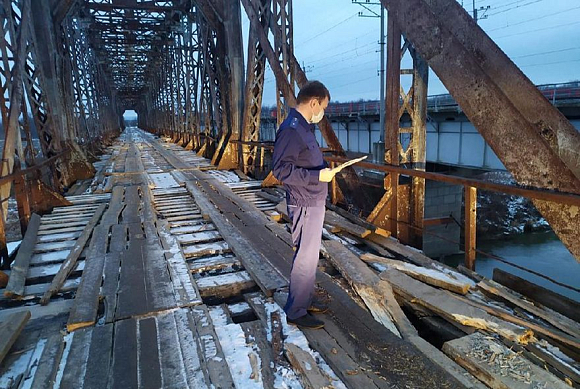 Прокуратура занялась разрушающимся мостом в Никольском районе