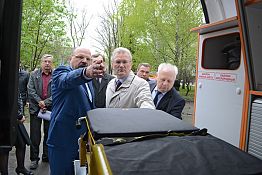 В Пензе презентовали новую машину «скорой помощи» В Пензе презентовали новую машину «скорой помощи»