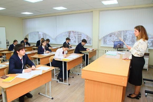 Темы итогового сочинения‑2025 в Пензе: о чем писали одиннадцатиклассники