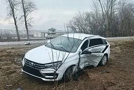 Опубликованы фото с места смертельного ДТП в Городищенском районе