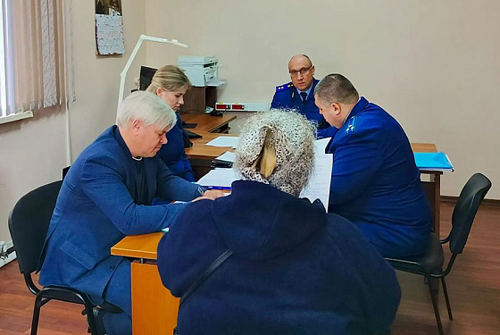 Прокурор области выслушал жалобы жителей Белинского района