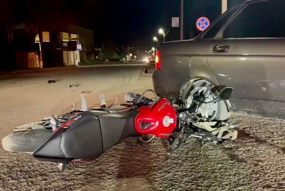 В Нижнем Ломове после ДТП с «Приорой» госпитализирован мотоциклист