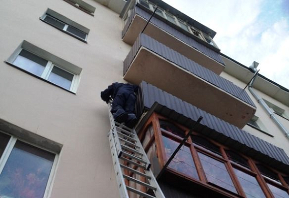 Спасатели через балкон пришли на помощь к 92-летней пензячке