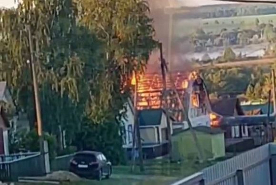 В Нижнеломовском районе сгорел дом площадью 120 квадратных метров