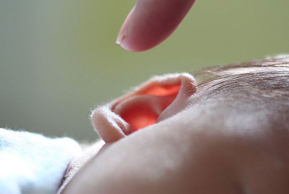 Пензячка не могла получить помощь для ребенка с нарушением слуха