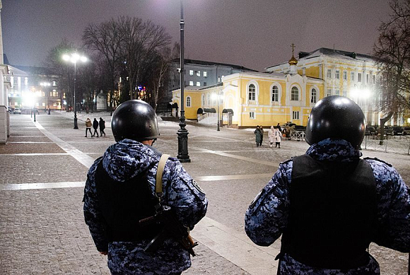 В Пензе мужчину пришлось силой выводить из пиццерии