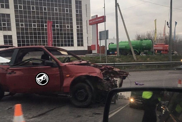 В тройном ДТП на трассе М5 в Пензе получил травмы водитель «восьмерки»