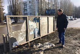 Защитные экраны на пр. Строителей выглядят удручающе