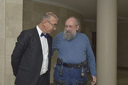 В Пензе Анатолий Вассерман рассказал, что носит в карманах В Пензе Анатолий Вассерман рассказал, что носит в карманах