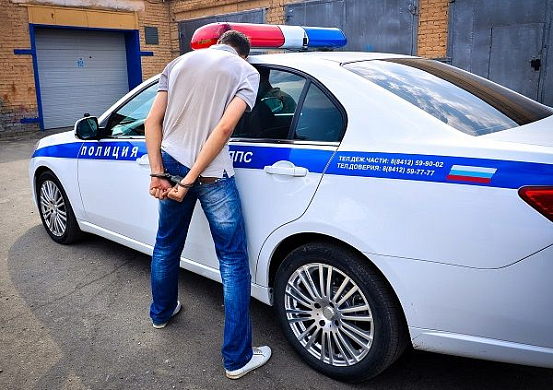 В Пензе задержан подросток, ограбивший магазин одежды