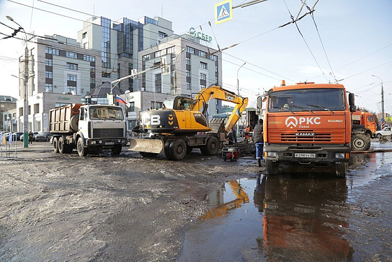 Фоторепортаж с места коммунальной аварии на Суворова в Пензе 