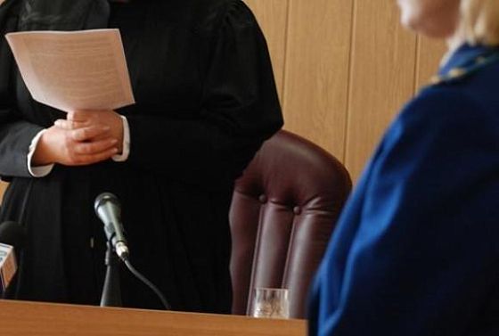 В Неверкино 54-летнего жителя осудили за насилие над 10-летней падчерицей