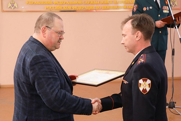 Губернатор поздравил сотрудников областного управления Росгвардии с годовщиной образования