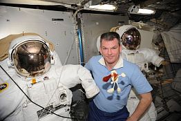 Александр Самокутяев проведет в открытом космосе около 6 часов Александр Самокутяев проведет в открытом космосе около 6 часов