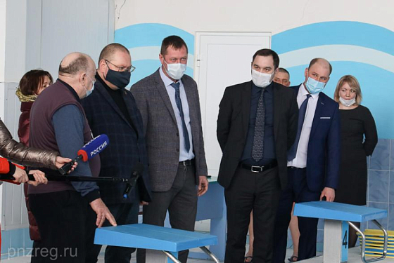 Мельниченко оценил обновленный плавательный центр в Иссе