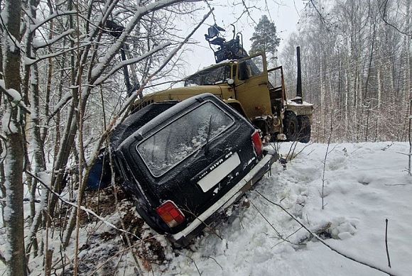 В Земетчинском районе погиб водитель «Нивы», столкнувшейся с «Уралом»
