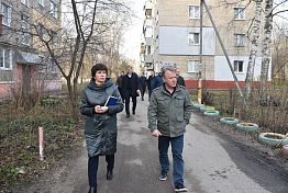 Басенко поручил убирать песок от остановок в Пензе вручную Басенко поручил убирать песок от остановок в Пензе вручную