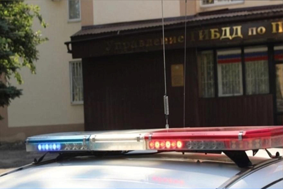 В Кузнецке пожилая женщина выпала из салона автобуса