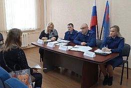 Дмитрий Горшков представил в Никольском районе нового прокурора Дмитрий Горшков представил в Никольском районе нового прокурора