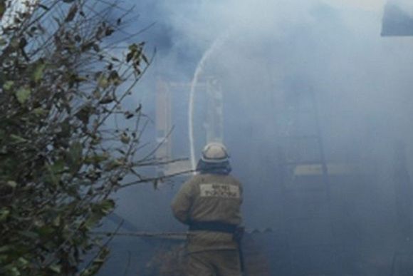 В Сосновоборском районе пожар тушили 16 спасателей