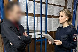 В Никольске парень украл блок кондиционера с фасада здания В Никольске парень украл блок кондиционера с фасада здания