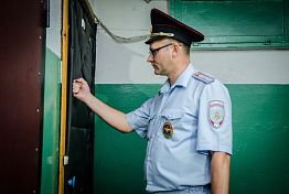 В Заречном ревнивый муж чуть не убил жену молотком