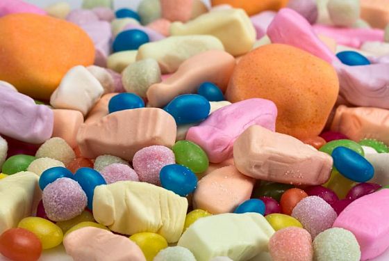 Пензенцам дали советы по выбору конфет на 8 марта