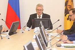 Белозерцев обратился с банкам с просьбой «не перестраховываться» Белозерцев обратился с банкам с просьбой «не перестраховываться»