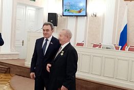 В Заксобре наградили пензенцев в честь 82-летия образования области