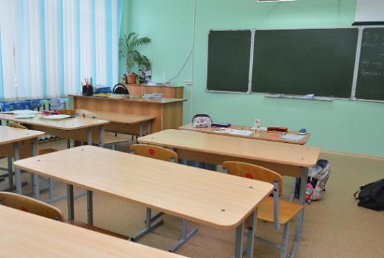 Школьники В. Ломова встретили День знаний в новой школе