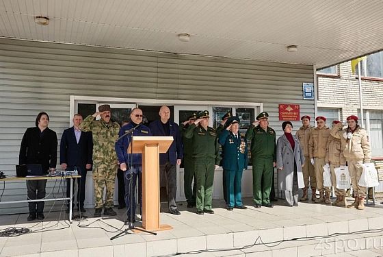 Олег Мельниченко и Вадим Супиков напутствовали пензенских призывников